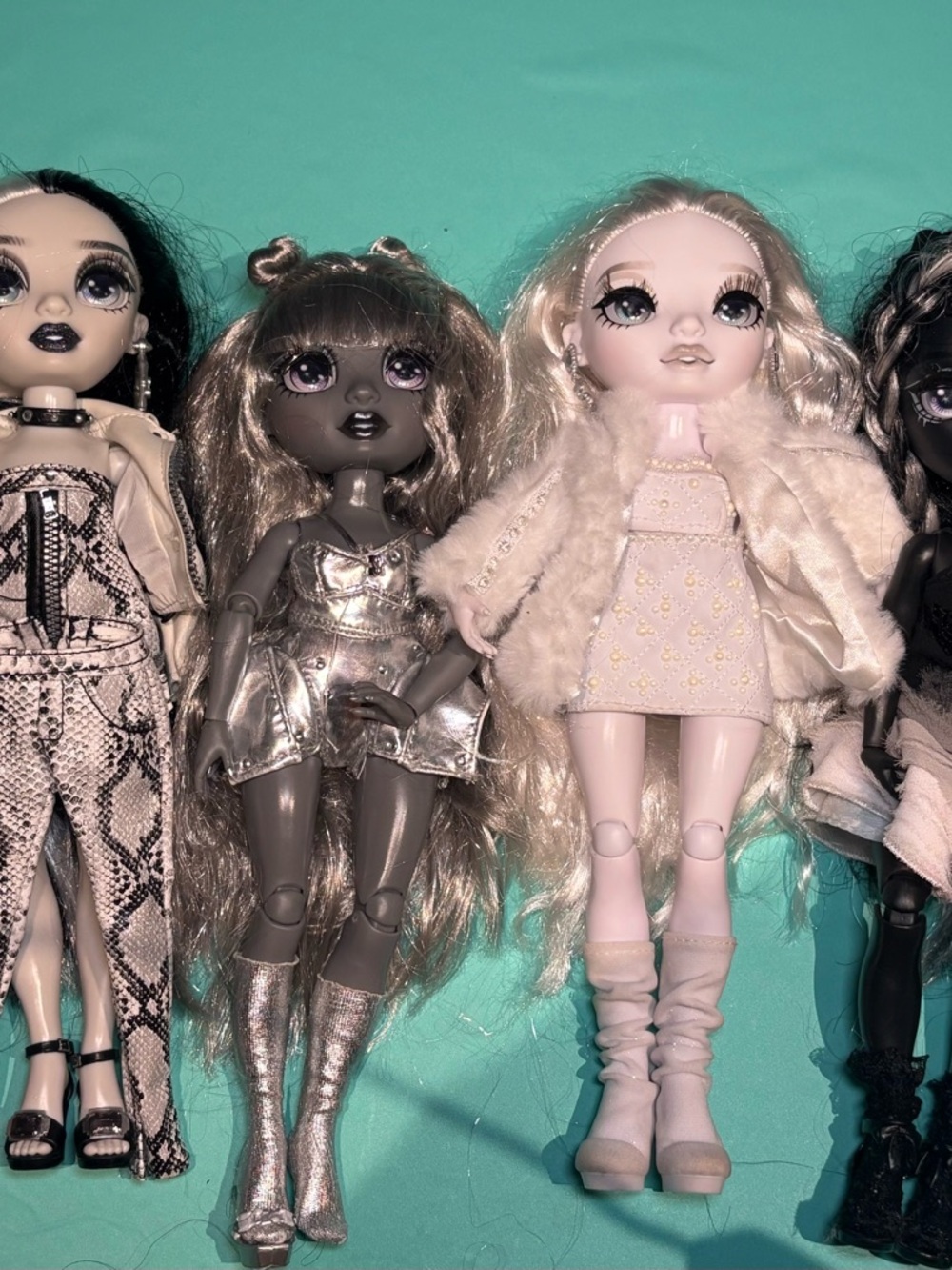 Shadow High Dolls - Picture 7 of 10